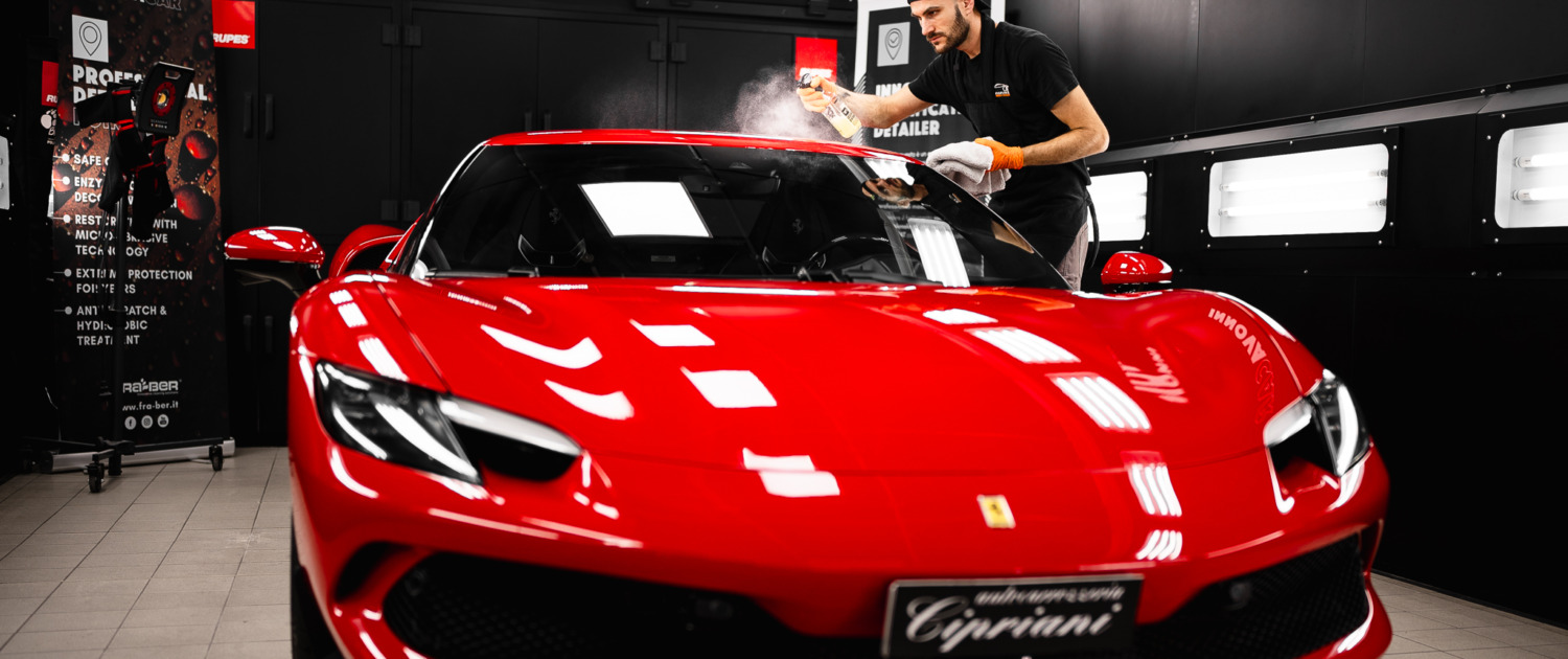 Ferrari 296 GTB dopo soft detailing e lucidatura professionale